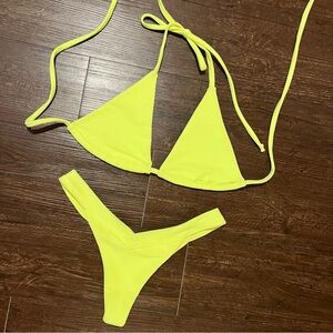 Demon Bikini Women’s Medium Neon Yellow Ribbed Bikini Set Triangle Top Thong